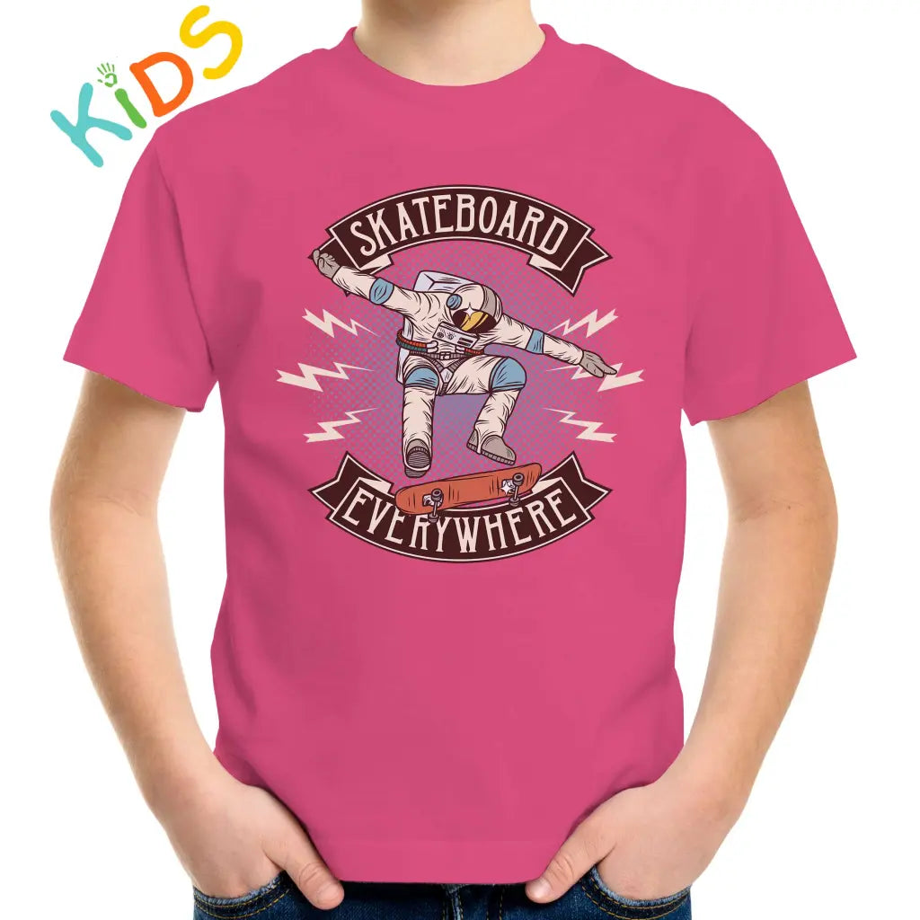 Astronaut Skateboard Kids T-shirt - Tshirtpark.com