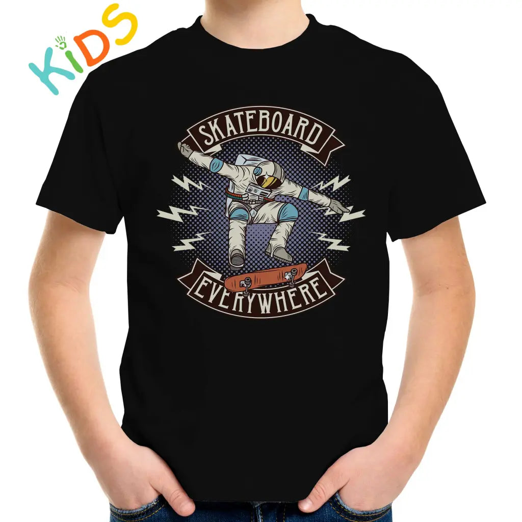 Astronaut Skateboard Kids T-shirt - Tshirtpark.com