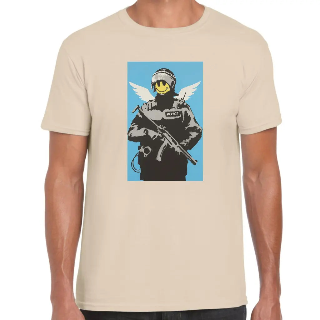 Policeman Smile Banksy T-Shirt - Tshirtpark.com